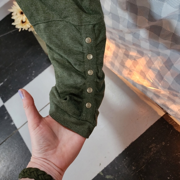 Nomads Hempwear Sativa Skirted Crop Leggings in Green Melange Organic size M NWT - Picture 4 of 16